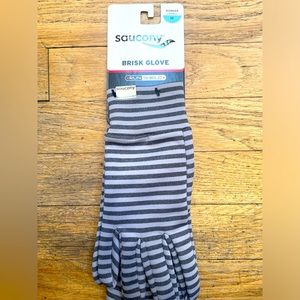 NWT Saucony Women’s Gloves